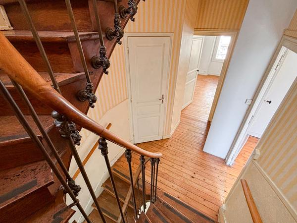 ANGERS Lafayette / Gare : Maison angevine de 140 m², 4 chambres avec jardin, grenier aménageable et cave !