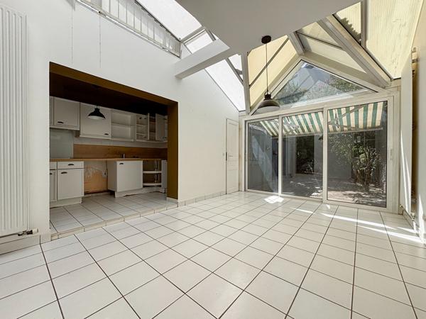 ANGERS Lafayette / Gare : Maison angevine de 140 m², 4 chambres avec jardin, grenier aménageable et cave !