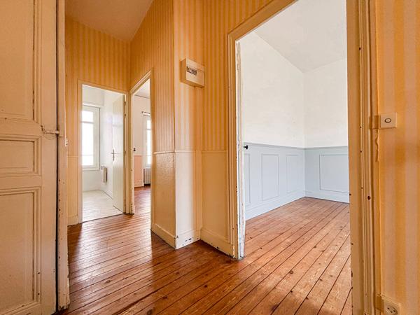 ANGERS Lafayette / Gare : Maison angevine de 140 m², 4 chambres avec jardin, grenier aménageable et cave !