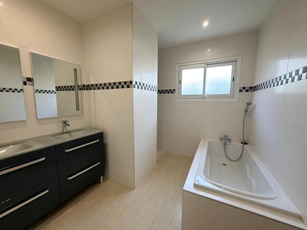 Maison Saint Aubin De Medoc 6 pièce(s) 155 m2