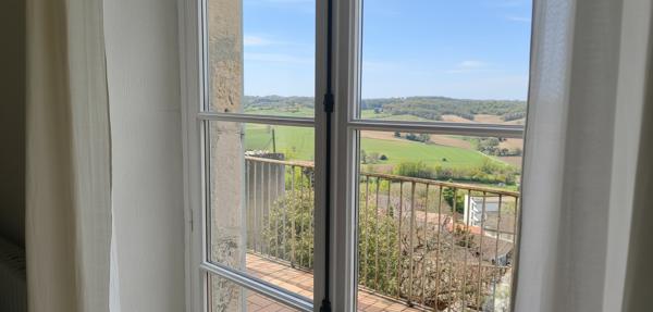 Élégante demeure en pierre du XVIIe siècle avec jardins et vue imprenable à Lauzerte Lauzerte