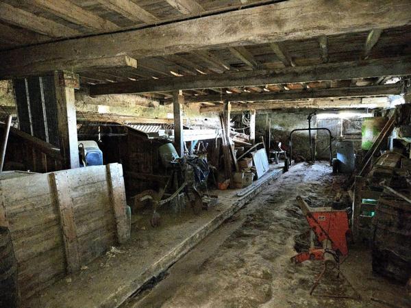 Charmante propriété en pierres Sempesserre