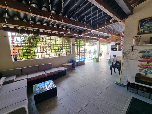 À Narbonne, maison 4 chambres avec garage et terrain