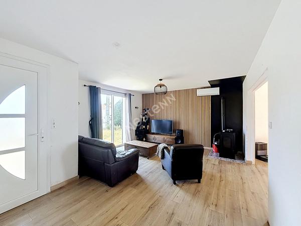 Maison 4 pièces à vendre au Mesnil en Vallée - 3 chambres - Sous-sol et jardin