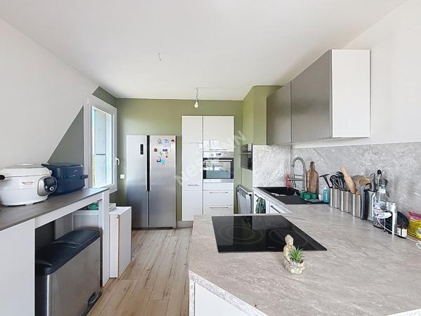 Maison 4 pièces à vendre au Mesnil en Vallée - 3 chambres - Sous-sol et jardin