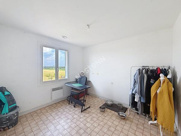 Maison 4 pièces à vendre au Mesnil en Vallée - 3 chambres - Sous-sol et jardin