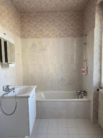 Maison à vendre à Paray-le-Monial en Saône-et-Loire (71600), ref : M-P-MA/DLB16   
Nord