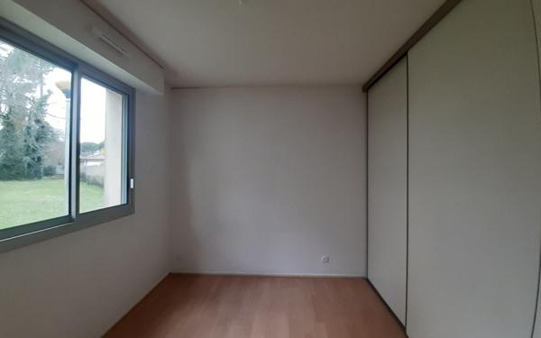 Appartement à louer    3 pièces •  Gradignan