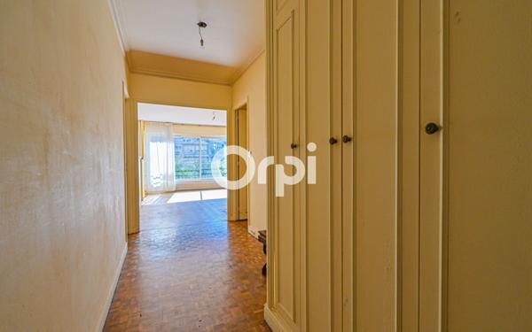 Appartement à vendre    3 pièces • 76,35 m2 Paris 11