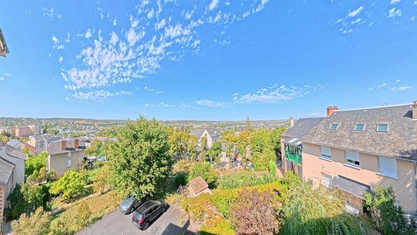 Appartement
         4 pièces
        - 80 m² Exclusivité 139 000 € *