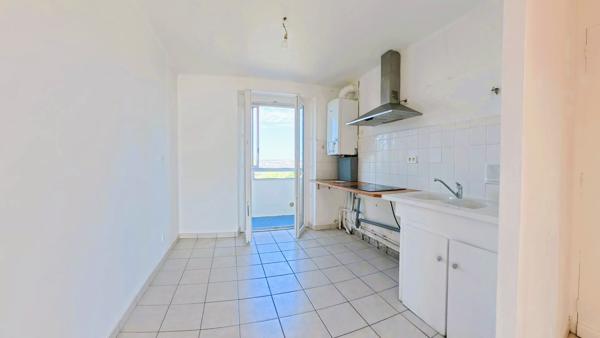 Appartement
         4 pièces
        - 80 m² Exclusivité 139 000 € *