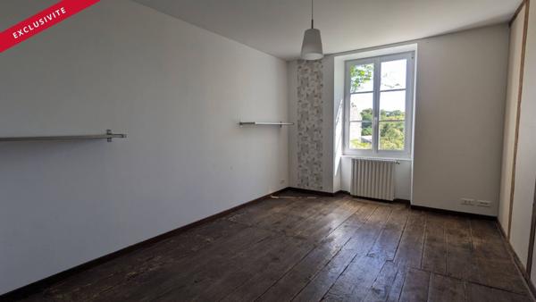 Grande demeure de bourg 17 ème rénovée