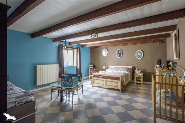 Maison à vendre |  Tonnay-Charente |  8 pièces | 469 m²