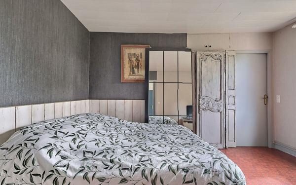 Maison à vendre    5 pièces •  Soisy-sur-Seine