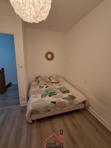 Ensemble immobilier de 2 maisons de 3 chambres chacune + 2 garages