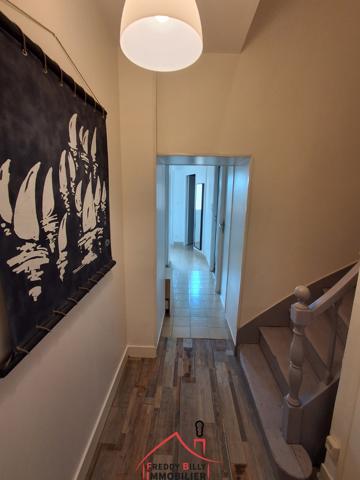 Ensemble immobilier de 2 maisons de 3 chambres chacune + 2 garages