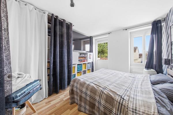 A vendre: Très Belle Maison en Pierre à Dracy-le-Fort de 5 pièces plus deux appartements