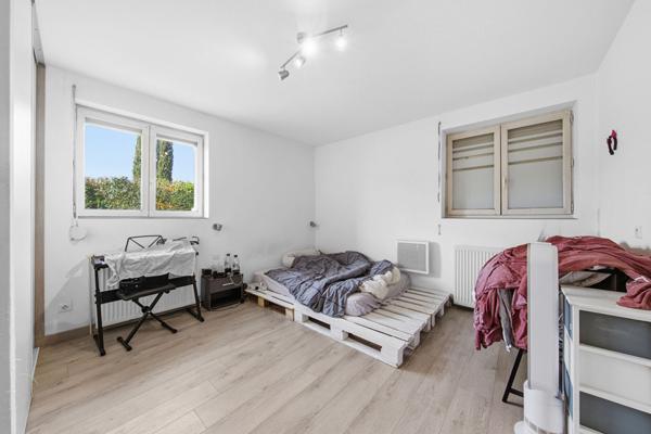 A vendre: Très Belle Maison en Pierre à Dracy-le-Fort de 5 pièces plus deux appartements