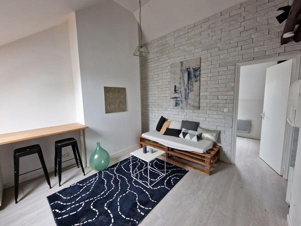 Location appartement 2 pièces meublé à DAMMARIE-LES-LYS