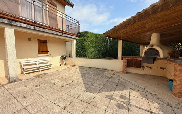 Maison à vendre    3 pièces •  Pouxeux