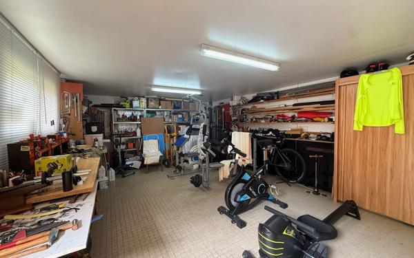 Maison à vendre    3 pièces •  Pouxeux