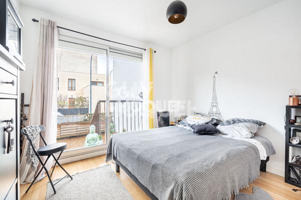 Appartement 2 pièces / terrasse, balcon, cave et parking