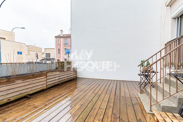 Appartement 2 pièces / terrasse, balcon, cave et parking