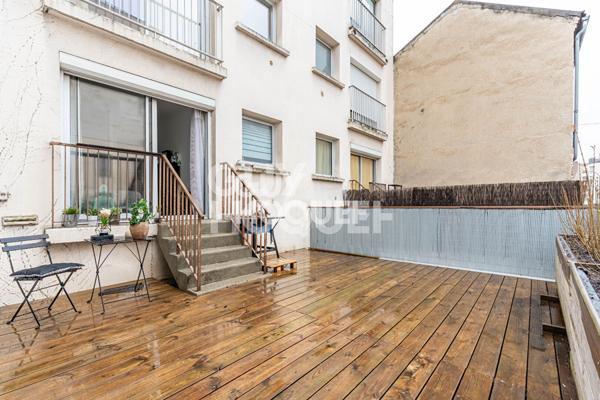 Appartement 2 pièces / terrasse, balcon, cave et parking
