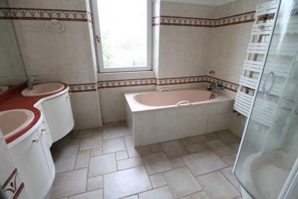 Vente maison La rochelle Le genette, 136m² 5 pièces 666 750