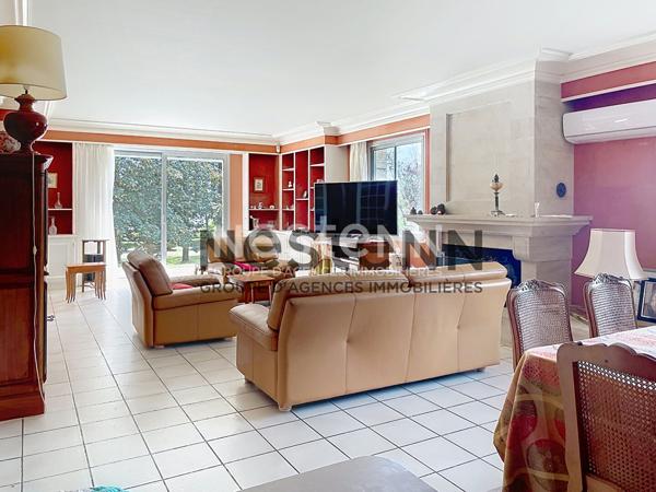 A VENDRE - Propriété de 235 m² sur 5 460 m² de terrain constructible avec fort potentiel