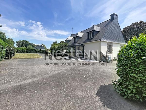 A VENDRE - Propriété de 235 m² sur 5 460 m² de terrain constructible avec fort potentiel