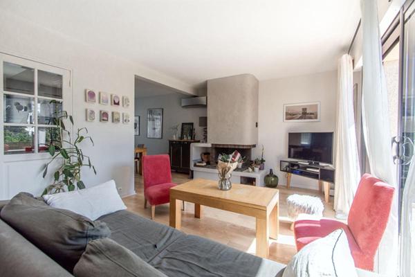 Maison Sainte Genevieve Des Bois 7 pièce(s) 138 m2 hab - 152 m² au sol