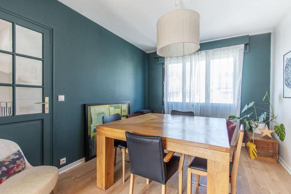 Maison Sainte Genevieve Des Bois 7 pièce(s) 138 m2 hab - 152 m² au sol