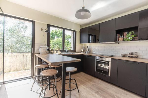 Maison Sainte Genevieve Des Bois 7 pièce(s) 138 m2 hab - 152 m² au sol