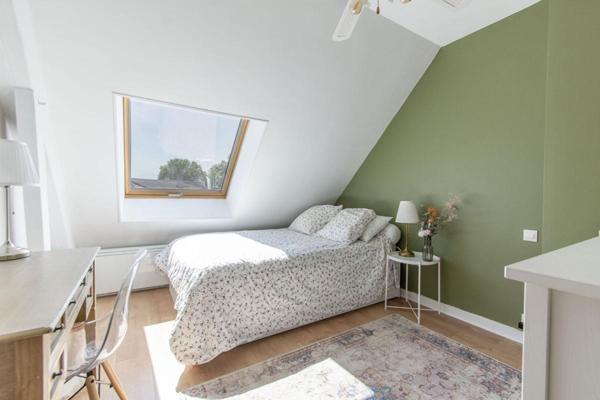 Maison Sainte Genevieve Des Bois 7 pièce(s) 138 m2 hab - 152 m² au sol