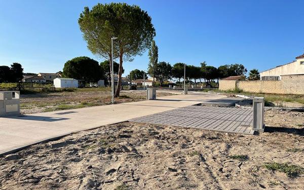 Terrain à vendre    Aigues-Mortes