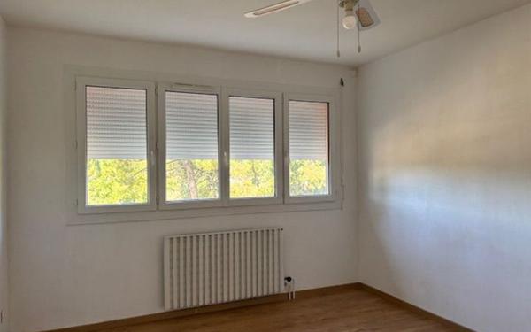 Maison à louer    5 pièces •  Arcachon