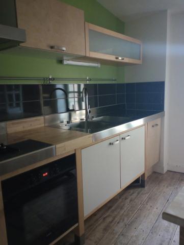 local commercial avec appartement à vendre AIRVAULT (79)