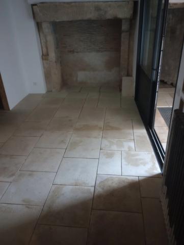 local commercial avec appartement à vendre AIRVAULT (79)