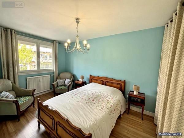 Appartement à vendre à Bourges dans le Cher (18000), ref : 18004-4220
