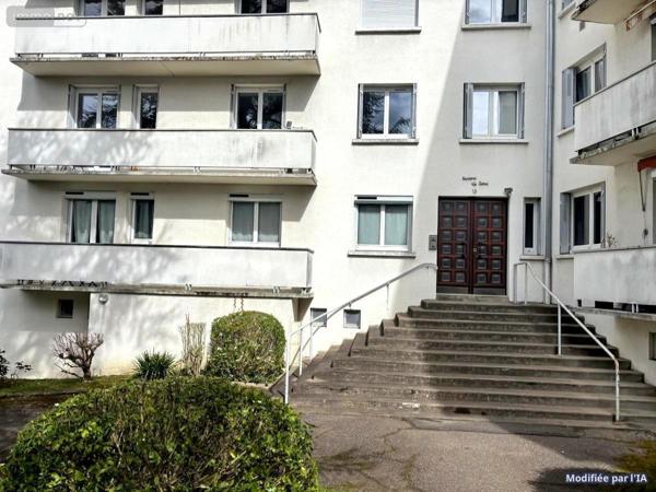 Appartement à vendre à Bourges dans le Cher (18000), ref : 18004-4220