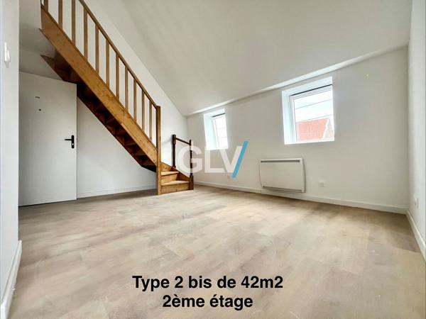 Immeuble pour Investisseur, NEUF, avec 466.77m2 + Jardin + Stationnements , Raismes