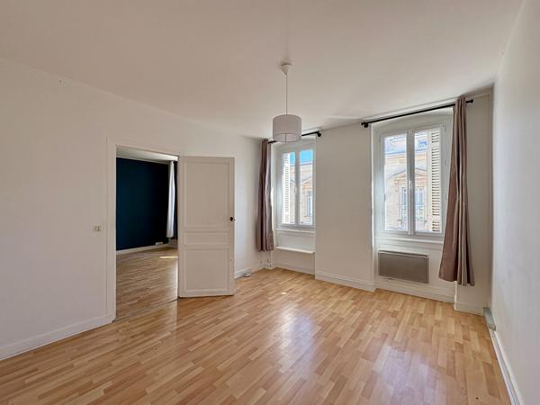 Appartement Bordeaux 3 pièces 91 m2 , Bordeaux