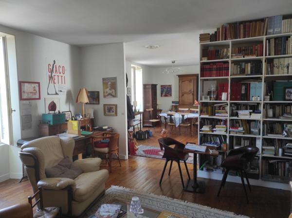 Maison à SAINT-JEAN-D'ANGELY, 17400 - 6 pièces 158m²