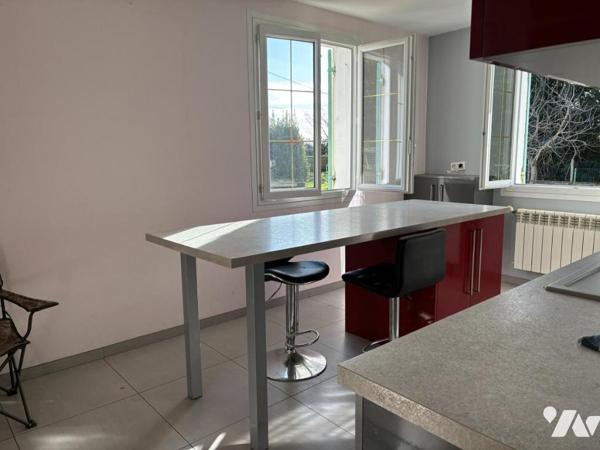 Traditionnelle cossue en bon état