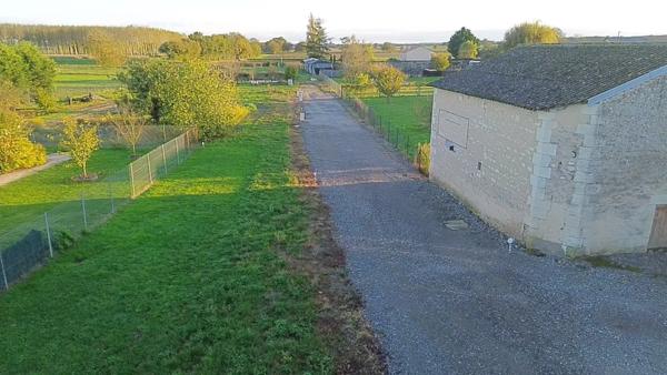 Terrain viabilisé VARENNES (86)