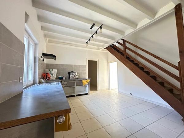 Maison 3 chambres à L'ISLE D'ESPAGNAC (16)