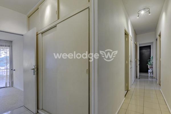 Appartement à vendre 5 pièces de 103 m² à La Celle-Saint-Cloud