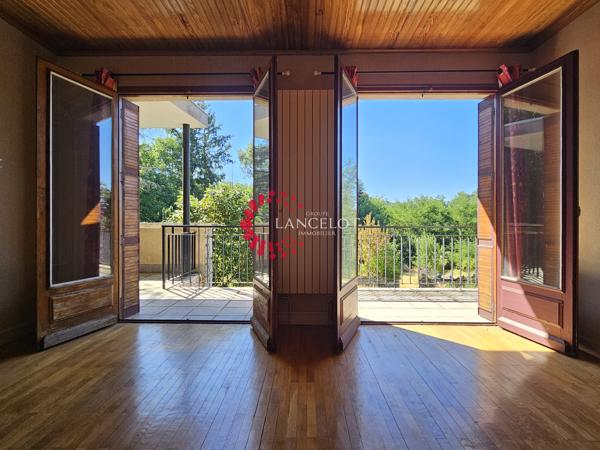 Maison d'architecte 167m² sur terrain arboré de 5100m²