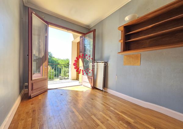 Maison d'architecte 167m² sur terrain arboré de 5100m²